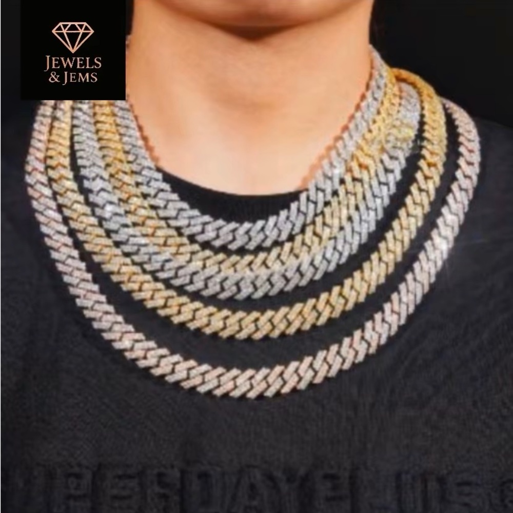 Jewels & Jems Men's Gold and Silver Cuban moissanite Bustdown Chain